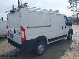 2020 Ram ProMaster Cargo Van with VIN 3C6TRVAG1LE135423, listed as a IAAI auction lot 41825063 with 113,125 mi miles. Bid and sale history available at carsss.com. Image 4.
