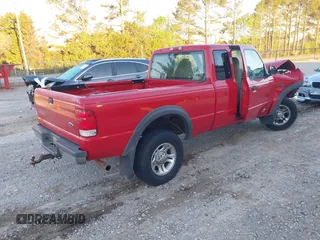 2000 Ford Ranger XLT with VIN 1FTZR15XXYTB12467, listed as a IAAI auction lot 41888474 with 195,818 mi miles and . Bid and sale history available at carsss.com. Image 4.