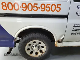 2012 Chevrolet Express Cargo z VIN 1GCSGAFX9C1154574, wystawiony jako IAAI lot #42326173 z przebiegiem 253 004 mil mil oraz . Historia ofert i sprzedaży dostępna na DreamBid. Obrazek 1.