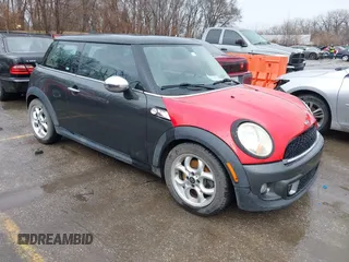2011 MINI Hardtop S with VIN WMWSV3C57BTY11344, listed as a IAAI auction lot 41728349 with 84,242 mi miles and . Bid and sale history available at DreamBid. Image 1.