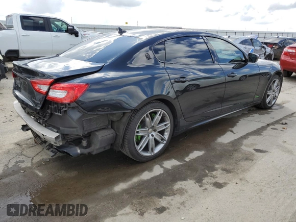 2018 Maserati Quattroporte S GranLusso z VIN ZAM56YPL6J1259859, wystawiony jako Copart lot #46421843 z przebiegiem 37 872 mil mil oraz . Historia ofert i sprzedaży dostępna na DreamBid. Obrazek 3.