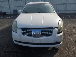 2004 Nissan Maxima SE with VIN 1N4BA41E24C928510, listed as a Copart auction lot 50180405 with 265,506 mi miles and Non Repairable. Bid and sale history available at DreamBid. Image 5.