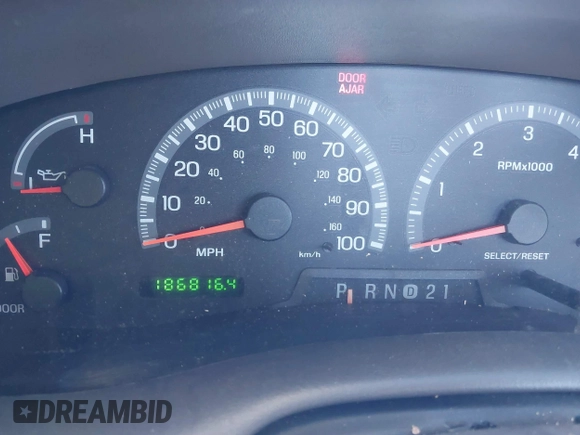 2001 Ford F-150 XL z VIN 1FTRF17L61NB04122, wystawiony jako IAAI lot #38304103 z przebiegiem 186 816 mil mil oraz . Historia ofert i sprzedaży dostępna na DreamBid. Obrazek 7.