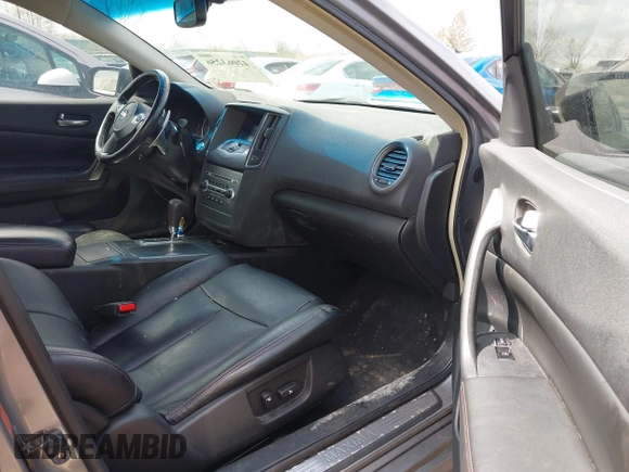 2009 Nissan Maxima SV with VIN 1N4AA51E59C824621, listed as a IAAI auction lot 42063256 with 208,607 mi miles and . Bid and sale history available at DreamBid. Image 5.