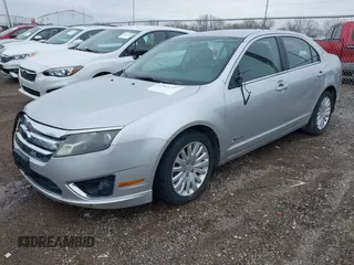 2010 Ford Fusion Hybrid with VIN 3FADP0L30AR121282, listed as a IAAI auction lot 41943397 with 109,559 mi miles. Bid and sale history available at carsss.com. Image 17.