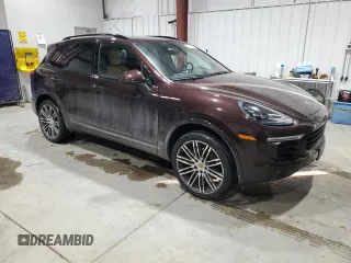 2017 Porsche Cayenne z VIN WP1AA2A24HKA91141, wystawiony jako Copart lot #88939575 z przebiegiem 72 140 mil mil oraz Szkoda całkowita • Salvage title. Historia ofert i sprzedaży dostępna na DreamBid. Obrazek 4.