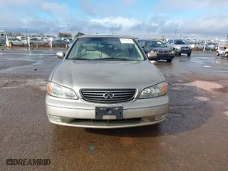 2004 Infiniti I35 with VIN JNKDA31A84T212302, listed as a IAAI auction lot 41551876 with 81,425 mi miles. Bid and sale history available at carsss.com. Image 6.