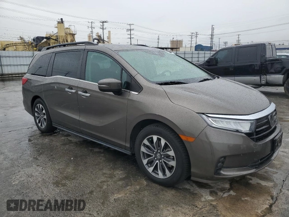 2021 Honda Odyssey EX-L with VIN 5FNRL6H77MB026329, listed as a Copart auction lot 48042705 with 45,046 mi miles and Salvage Title. Bid and sale history available at DreamBid. Image 4.