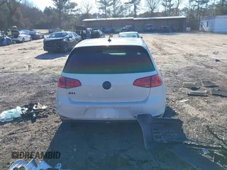 2015 Volkswagen GTI S z VIN 3VW4T7AU4FM056187, wystawiony jako IAAI lot #41273757 z przebiegiem 108 096 mil mil oraz . Historia ofert i sprzedaży dostępna na DreamBid. Obrazek 16.