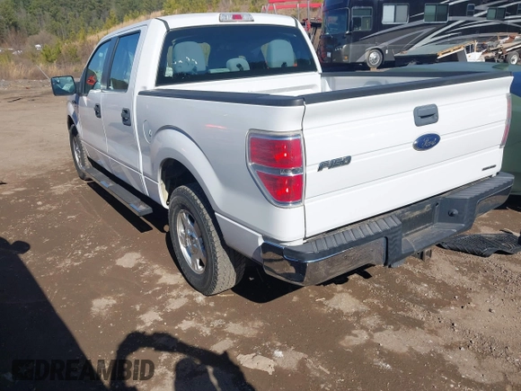 2014 Ford F-150 XL z VIN 1FTFW1CFXEFC26453, wystawiony jako IAAI lot #41490458 z przebiegiem 79 853 mil mil oraz . Historia ofert i sprzedaży dostępna na DreamBid. Obrazek 3.