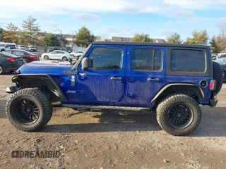 2020 Jeep Wrangler Unlimited Sport S z VIN 1C4HJXDN0LW347487, wystawiony jako IAAI lot #41449066 z przebiegiem 44 007 mil mil oraz . Historia ofert i sprzedaży dostępna na DreamBid. Obrazek 14.