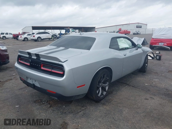 2019 Dodge Challenger SXT z VIN 2C3CDZAG9KH744703, wystawiony jako IAAI lot #41881944 z przebiegiem Nie podano mil oraz . Historia ofert i sprzedaży dostępna na DreamBid. Obrazek 4.