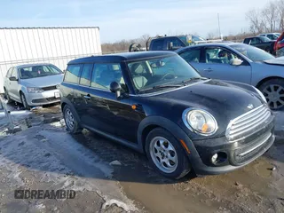 2012 MINI Clubman z VIN WMWZF3C59CT190444, wystawiony jako IAAI lot #41657823 z przebiegiem Nie podano mil oraz . Historia ofert i sprzedaży dostępna na DreamBid. Obrazek 1.