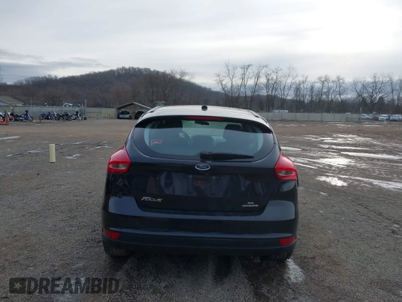 2015 Ford Focus SE with VIN 1FADP3K23FL373639, listed as a IAAI auction lot 41525834 with 62,170 mi miles. Bid and sale history available at carsss.com. Image 17.