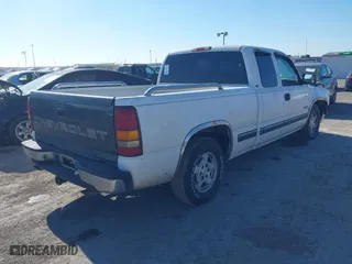 1999 Chevrolet Silverado 1500 LS with VIN 2GCEC19T1X1229396, listed as a IAAI auction lot 41212702 with 480,867 mi miles. Bid and sale history available at carsss.com. Image 4.