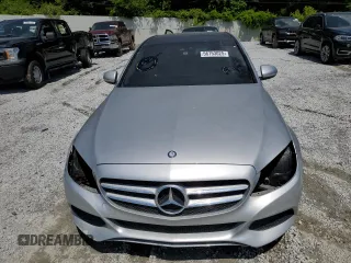 2015 Mercedes-Benz C 300 with VIN 55SWF4JB1FU077291, listed as a Copart auction lot 56153025 with 62,000 mi miles and Clean Title. Bid and sale history available at DreamBid. Image 5.