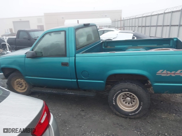 1995 Chevrolet C/K 1500 with VIN 1GCEK14Z9SZ141016, listed as a IAAI auction lot 41795606 with 261,799 mi miles. Bid and sale history available at carsss.com. Image 14.
