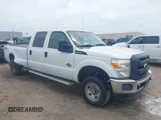2012 Ford F-250 XL z VIN 1FT7W2BT4CEB57781, wystawiony jako IAAI lot #42384393 z przebiegiem 252 719 mil mil oraz . Historia ofert i sprzedaży dostępna na DreamBid. Obrazek 1.
