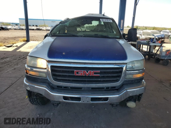 2006 GMC Sierra 2500HD SLT with VIN 1GTHK29D66E270344, listed as a Copart auction lot 82147814 with 148,135 mi miles and Salvage title. Bid and sale history available at DreamBid. Image 5.