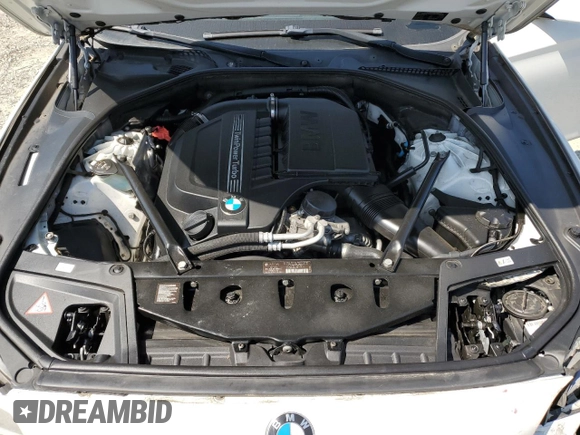 2012 BMW 5 Series 535i z VIN WBAFR7C54CC813745, wystawiony jako Copart lot #54071625 z przebiegiem 122 186 mil mil oraz Szkoda całkowita • Salvage title. Historia ofert i sprzedaży dostępna na DreamBid. Obrazek 11.