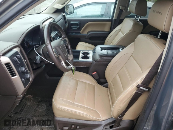 2017 GMC Sierra 1500 Denali z VIN 3GTU2PEJ1HG293825, wystawiony jako Copart lot #56851725 z przebiegiem 91 439 mil mil oraz Szkoda całkowita • Salvage title. Historia ofert i sprzedaży dostępna na DreamBid. Obrazek 7.