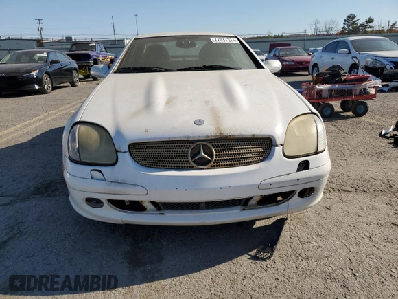 2001 Mercedes-Benz SLK 230/320 with VIN WDBKK65FX1F207009, listed as a Copart auction lot 77037374 with Not Provided miles and Clean Title. Bid and sale history available at DreamBid. Image 5.