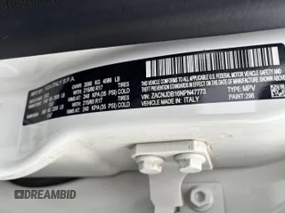 2022 Jeep Renegade Latitude with VIN ZACNJDB16NPN47773, listed as a IAAI auction lot 42215542 with Not provided miles and . Bid and sale history available at DreamBid. Image 8.