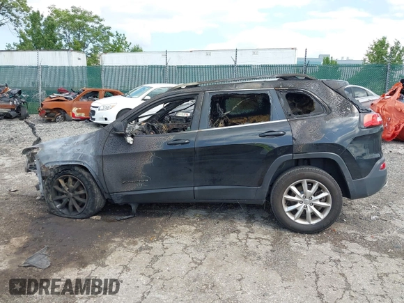 2017 Jeep Cherokee Limited with VIN 1C4PJMDB9HW538283, listed as a IAAI auction lot 42562994 with Not provided miles and . Bid and sale history available at DreamBid. Image 13.