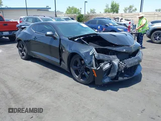 2016 Chevrolet Camaro 1SS z VIN 1G1FF1R73G0129996, wystawiony jako IAAI lot #42354194 z przebiegiem 96 089 mil mil oraz . Historia ofert i sprzedaży dostępna na DreamBid. Obrazek 1.