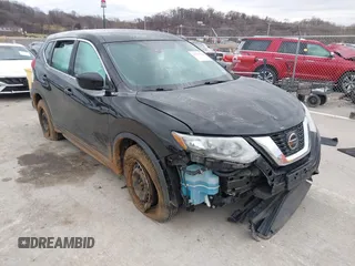 2020 Nissan Rogue SV with VIN KNMAT2MT3LP542894, listed as a IAAI auction lot 41527584 with 134,207 mi miles and . Bid and sale history available at carsss.com. Image 1.