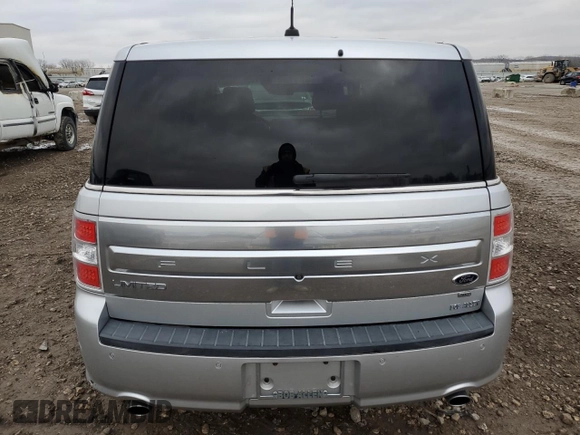 2015 Ford Flex Limited z VIN 2FMHK6D81FBA03699, wystawiony jako Copart lot #86915824 z przebiegiem 73 301 mil mil oraz Szkoda całkowita • Salvage title. Historia ofert i sprzedaży dostępna na DreamBid. Obrazek 6.