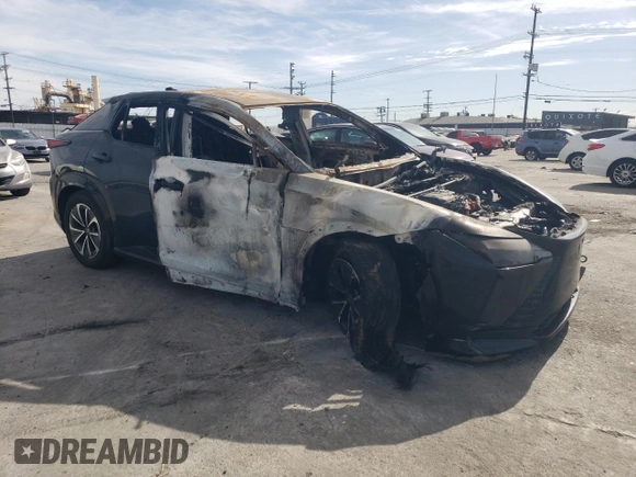 2024 Lexus RZ 300e Premium z VIN JTJABABB0RA004671, wystawiony jako Copart lot #57287935 z przebiegiem Nie podano mil oraz Nie do naprawy • Non repairable. Historia ofert i sprzedaży dostępna na DreamBid. Obrazek 4.