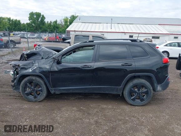 2017 Jeep Cherokee Altitude with VIN 1C4PJMAS7HW589950, listed as a IAAI auction lot 42359634 with 133,619 mi miles and . Bid and sale history available at DreamBid. Image 15.