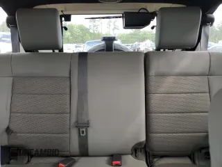 2008 Jeep Wrangler Rubicon z VIN 1J8GA69198L614736, wystawiony jako Copart lot #50826545 z przebiegiem 124 801 mil mil oraz Czysty tytuł • Clean title. Historia ofert i sprzedaży dostępna na DreamBid. Obrazek 10.