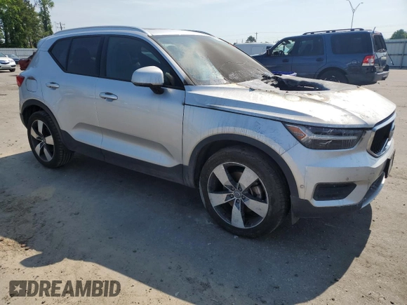 2019 Volvo XC40 Momentum с VIN YV4162UKXK2060334, выставлен на аукционе Copart как лот 55157335 с пробегом Не указан миль и Списание • Salvage title. История ставок и продаж доступна на DreamBid. Изображение 4.