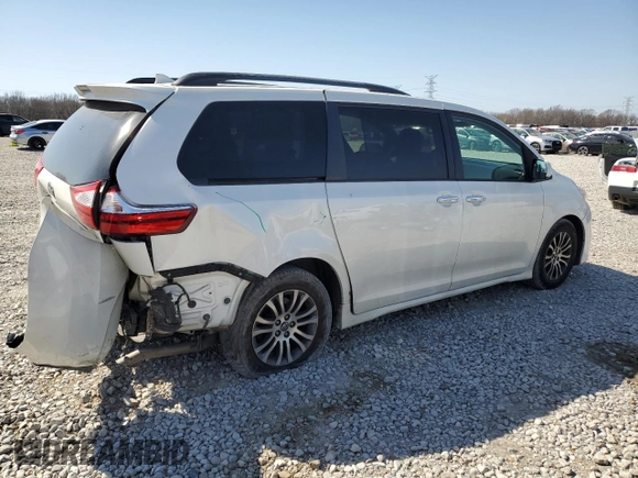 2019 Toyota Sienna XLE Auto Access Seat with VIN 5TDYZ3DC6KS983720, listed as a Copart auction lot 48555785 with 125,364 mi miles and Salvage Title. Bid and sale history available at carsss.com. Image 3.