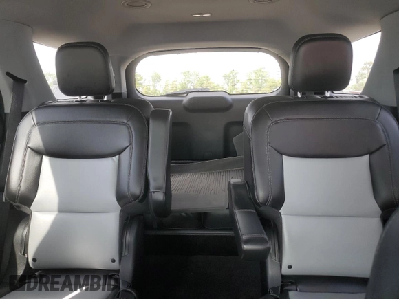 2022 Ford Explorer XLT with VIN 1FMSK7DH6NGA63920, listed as a Copart auction lot 51870815 with 30,619 mi miles and Salvage Title. Bid and sale history available at carsss.com. Image 10.