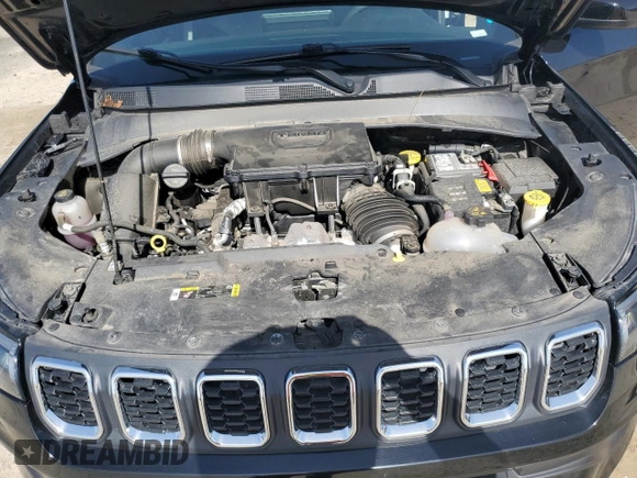 2024 Jeep Compass Latitude z VIN 3C4NJDBN2RT109871, wystawiony jako Copart lot #65576335 z przebiegiem 43 598 mil mil oraz Czysty tytuł • Clean title. Historia ofert i sprzedaży dostępna na DreamBid. Obrazek 12.