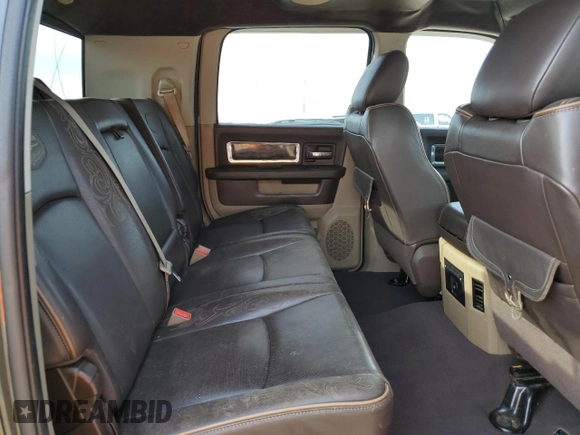 2011 Ram 2500 Laramie Longhorn z VIN 3D7UT2HL3BG580917, wystawiony jako Copart lot #50717625 z przebiegiem 141 494 mil mil oraz Szkoda całkowita • Salvage title. Historia ofert i sprzedaży dostępna na DreamBid. Obrazek 10.