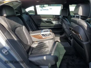 2022 BMW 7 Series with VIN WBA7U2C10NCJ03859, listed as a Copart auction lot 43547095 with 29,516 mi miles and Salvage title. Bid and sale history available at DreamBid. Image 10.