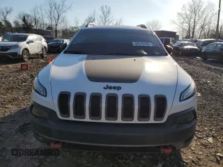 2018 Jeep Cherokee Trailhawk with VIN 1C4PJMBB0JD512787, listed as a Copart auction lot 48319185 with 0 mi miles and Salvage Title. Bid and sale history available at carsss.com. Image 5.