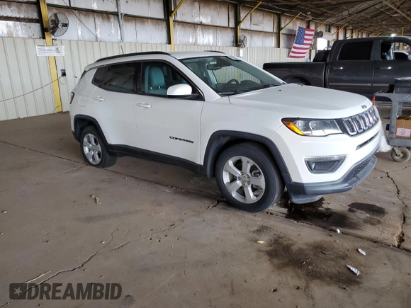 2021 Jeep Compass Latitude z VIN 3C4NJCBB7MT571349, wystawiony jako Copart lot #52329035 z przebiegiem 19 518 mil mil oraz Czysty tytuł • Clean title. Historia ofert i sprzedaży dostępna na DreamBid. Obrazek 4.