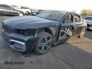 2016 BMW 7 Series 740i с VIN WBA7E2C53GG504611, выставлен на аукционе Copart как лот 42253395 с пробегом 35 965 миль миль и Списание • Salvage title. История ставок и продаж доступна на DreamBid. Изображение 1.