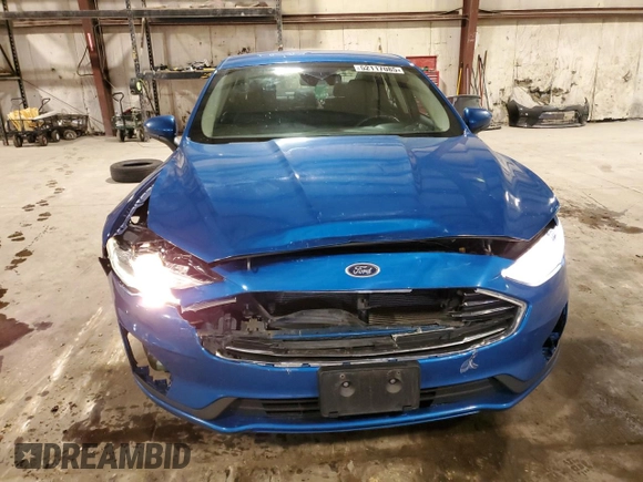 2019 Ford Fusion SE with VIN 3FA6P0LU9KR258773, listed as a Copart auction lot 52117085 with 103,492 mi miles and Salvage Title. Bid and sale history available at carsss.com. Image 5.