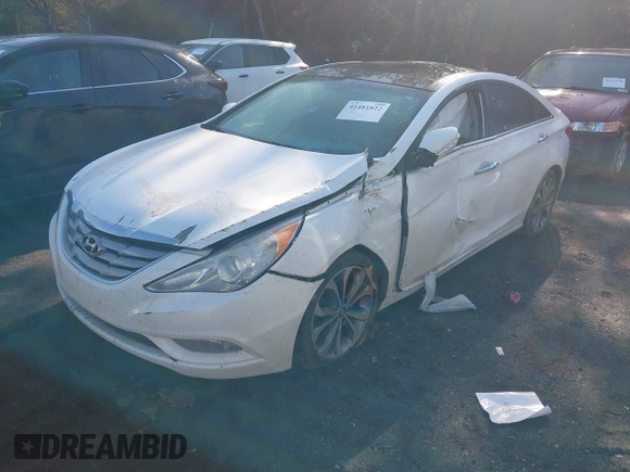 2013 Hyundai Sonata Limited with VIN 5NPEC4AB3DH706800, listed as a IAAI auction lot 41481822 with 205,903 mi miles and . Bid and sale history available at carsss.com. Image 2.