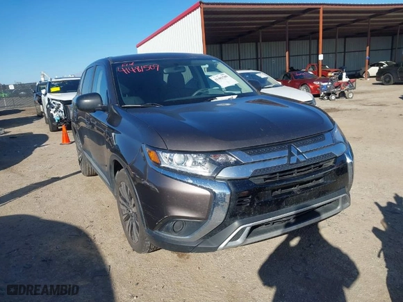 2019 Mitsubishi Outlander ES with VIN JA4AD2A38KZ010698, listed as a IAAI auction lot 41481509 with 112,146 mi miles. Bid and sale history available at carsss.com. Image 1.