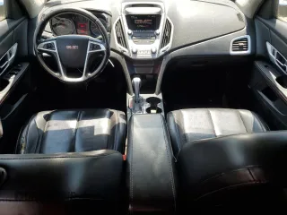 2013 GMC Terrain SLT z VIN 2GKFLWE33D6223755, wystawiony jako Copart lot #59423155 z przebiegiem 231 736 mil mil oraz Czysty tytuł • Clean title. Historia ofert i sprzedaży dostępna na DreamBid. Obrazek 8.