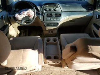 2005 Honda Odyssey EX z VIN 5FNRL384X5B420963, wystawiony jako Copart lot #50137915 z przebiegiem Nie podano mil oraz Nie do naprawy • Non repairable. Historia ofert i sprzedaży dostępna na DreamBid. Obrazek 15.