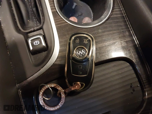 2019 Buick Envision Essence with VIN LRBFX2SA5KD042858, listed as a IAAI auction lot 41578001 with 32,524 mi miles and . Bid and sale history available at carsss.com. Image 11.