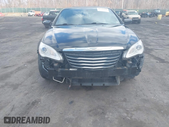 2011 Chrysler 200 Touring z VIN 1C3BC2EG7BN600980, wystawiony jako IAAI lot #41742490 z przebiegiem 149 723 mil mil oraz . Historia ofert i sprzedaży dostępna na DreamBid. Obrazek 6.